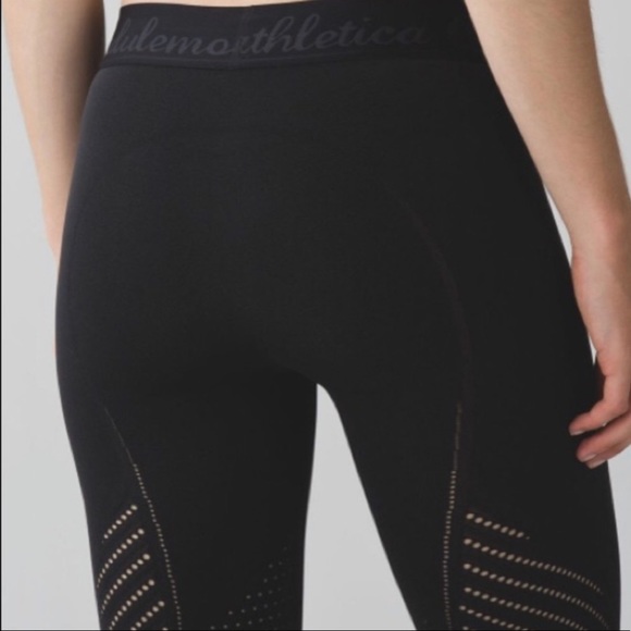 EUC Black Lululemon size 2 Rare Time Wrap Tights - Picture 5 of 8